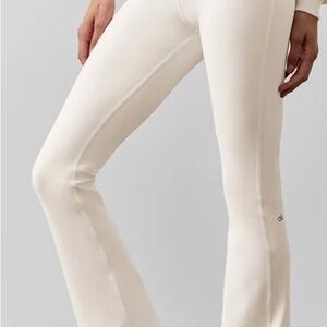 Alo yoga airbrush high waist 7/8 bootcut leggings